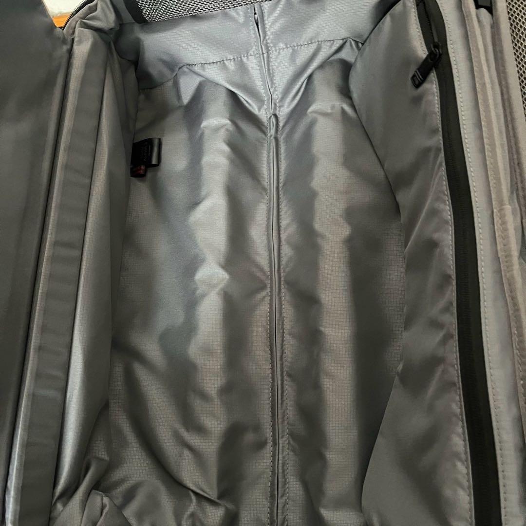 TUMI トゥミ ALPHA EXPANDABLE 4ホイール CARRY ON