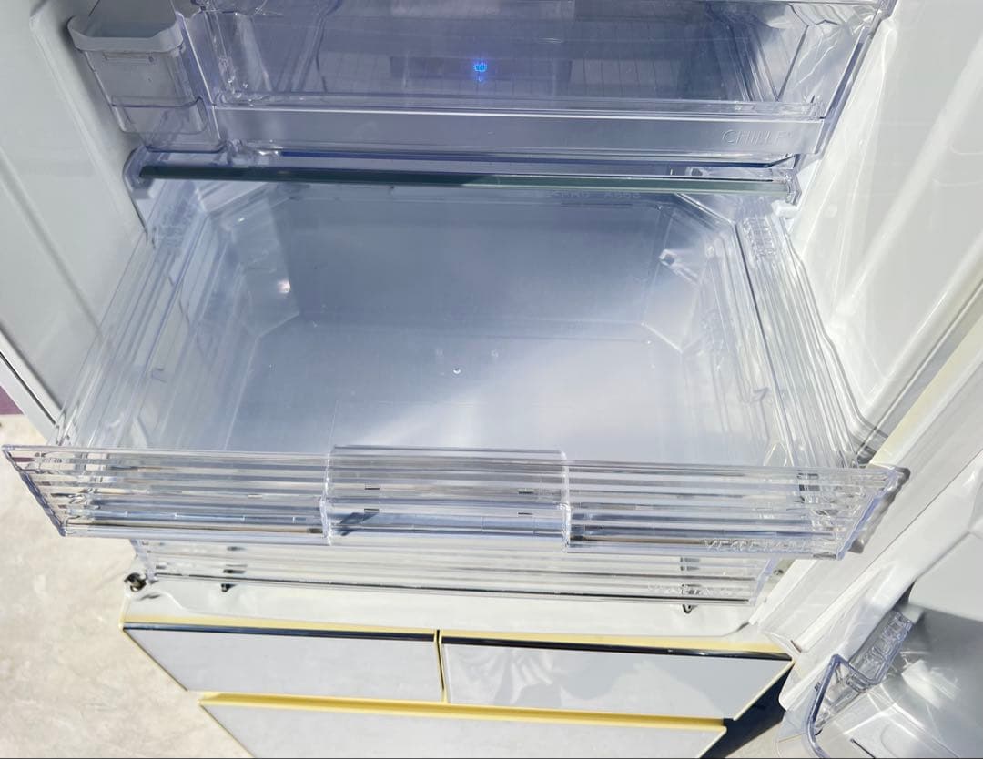 SHARP 4ドア2018年415L SJ-GT42D-W