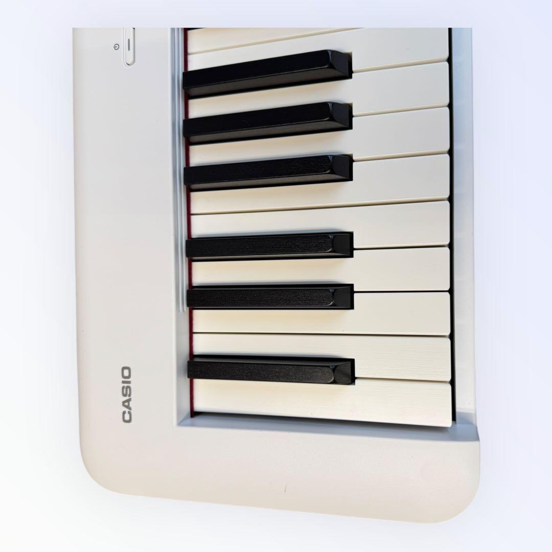 【美品】2022年式　casio cdp-s110 ホワイト　箱・付属品完備