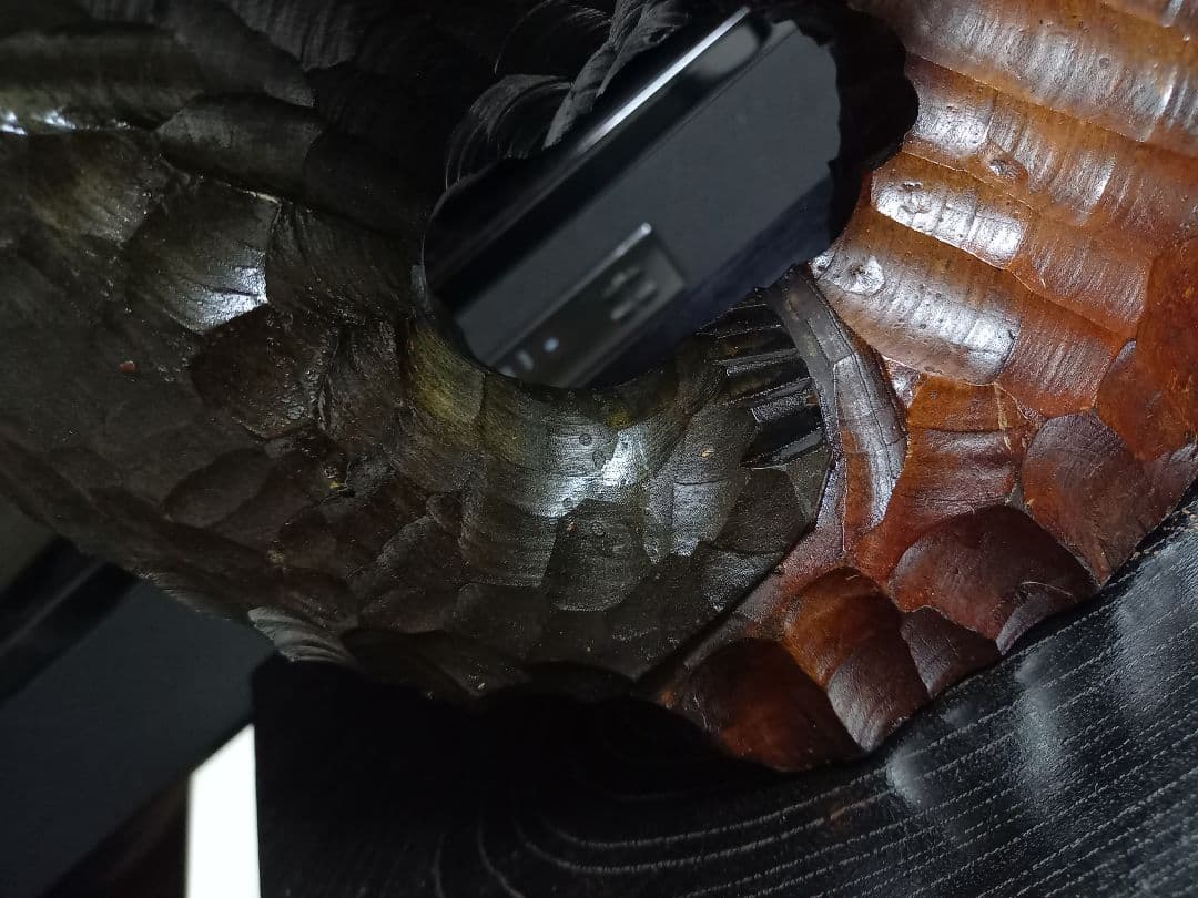 北海道　農民　民芸　大型　木彫り　硝子目　鮭背負い熊　台座　付属