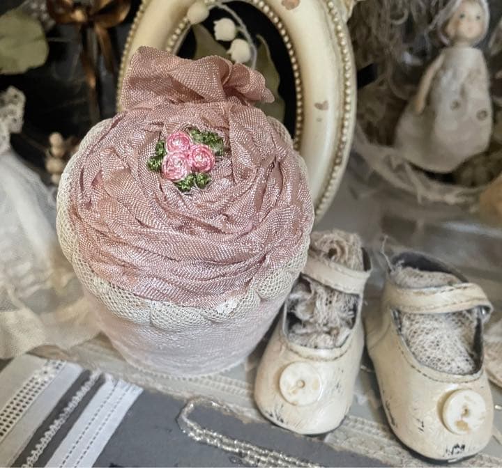 アンティーク 素材使用  ピンクッション（針山）