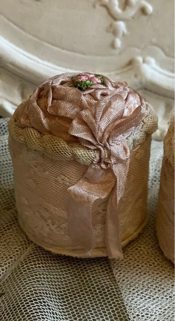 アンティーク 素材使用  ピンクッション（針山）