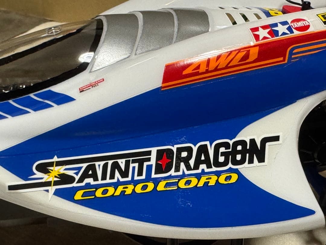 走行僅か必須OP多数装着！タミヤセイントドラゴン2021モーター付属、メカ無し車