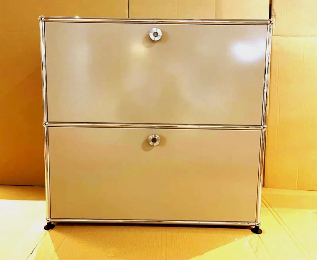 USM ハラー　2段　キャビネット　サイドボード　ベージュ　背面無し