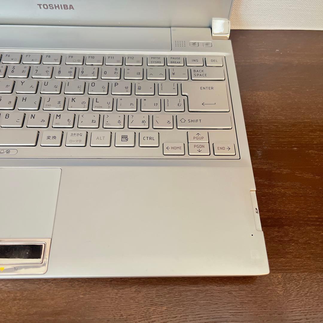 カメラ付PC✨ノートパソコン　windows11✨オフィス付き✨小型軽量✨東芝