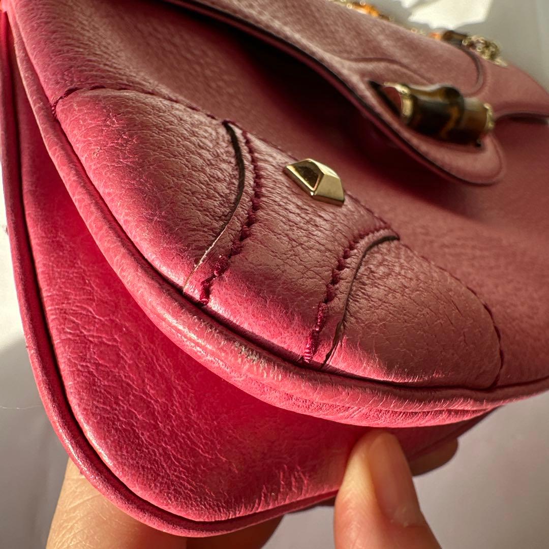 美品GUCCI (グッチ)のピンク 牛革バッグ バンブーハンドル