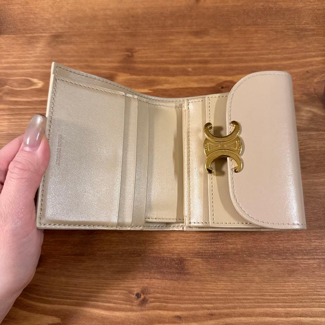 CELINEセリーヌ ベージュ 二つ折り財布