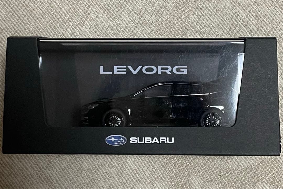 ディーラー特注　スバルレヴォーグ　1／43スケール　ミニカー　SUBARU