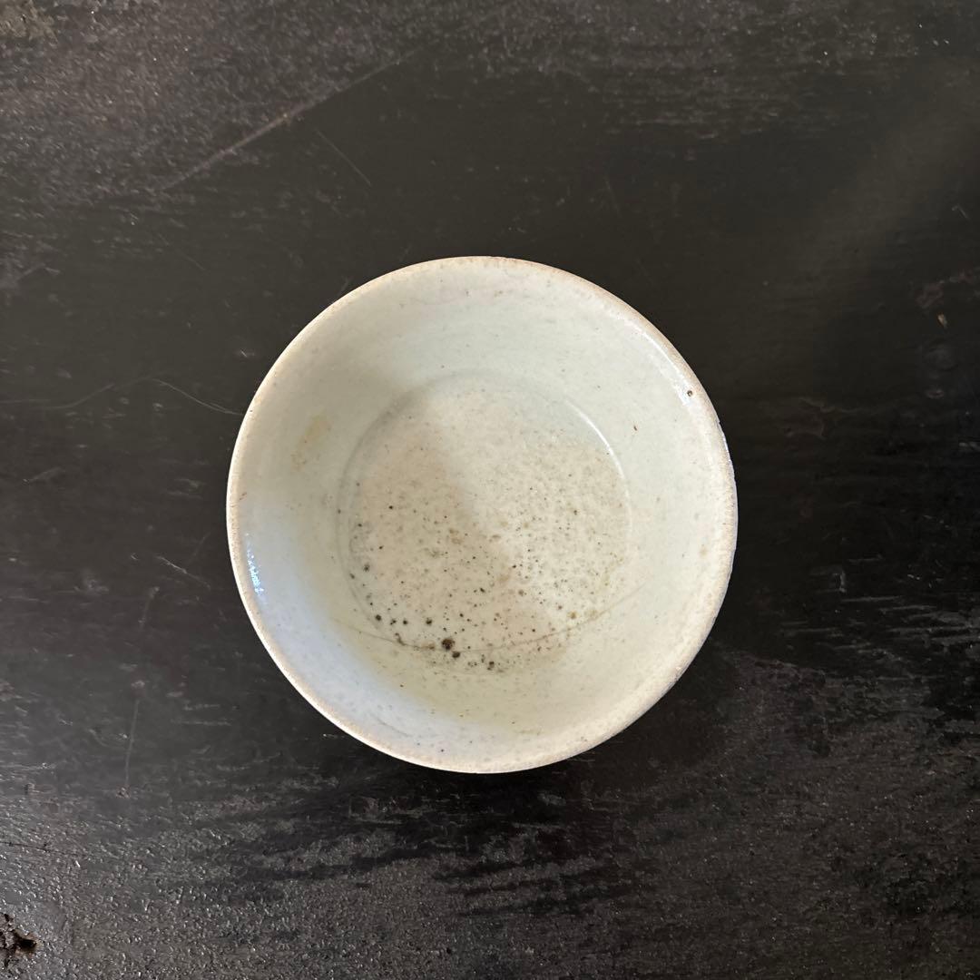 李朝盃　堅手　小鉢　白磁　酒器　小服茶碗　韓国アンティーク　古道具　民芸　古陶磁