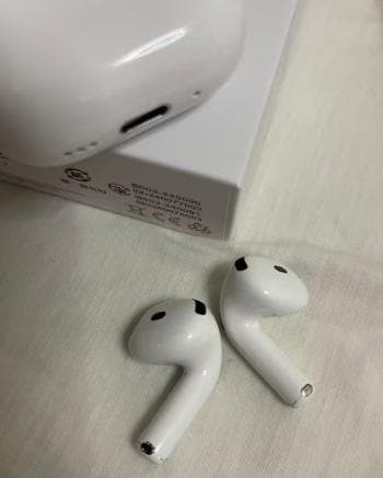 AirPods 4 アクティブノイズキャンセリング搭載