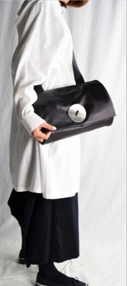 カワカワ kawakawa ボタンバック　L