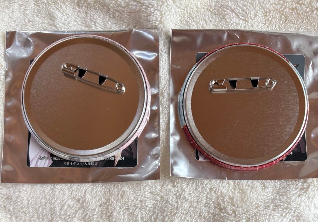 ヨネダコウ 囀る鳥は羽ばたかない ドでか缶バッジ