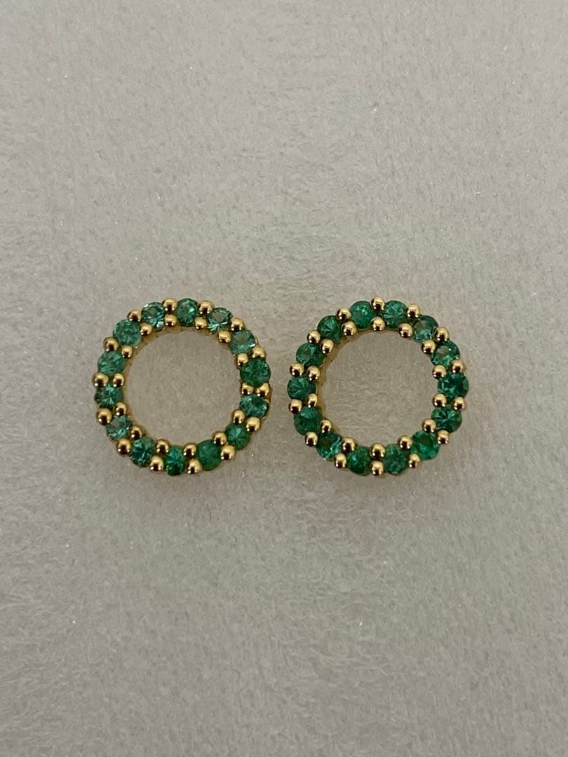 3-2523 K18 グリーンストーン（エメラルド？）　ペンダントトップ（2個）