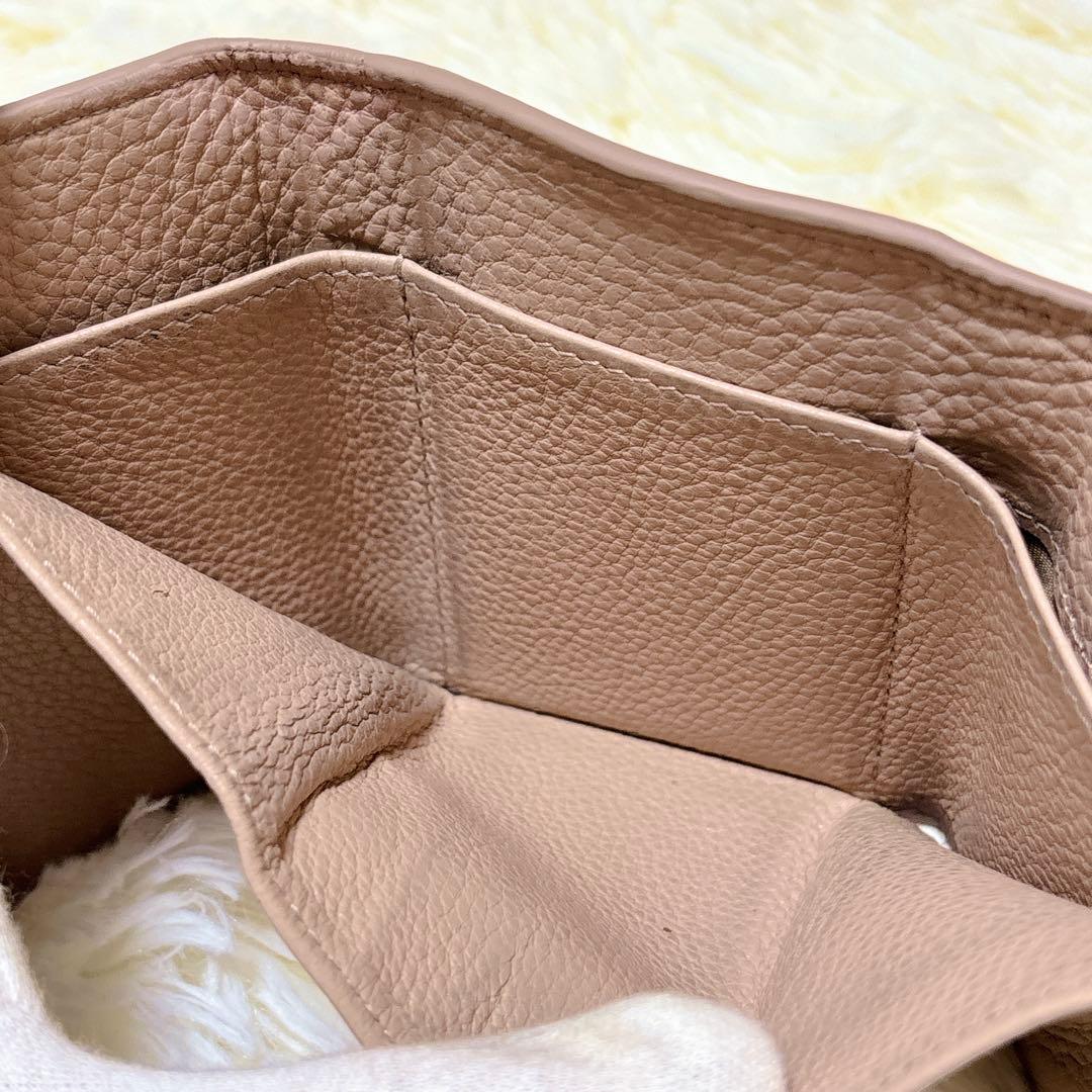 プラダ 三つ折り財布 レター型 シボ革 ロゴ金具 ミニ コンパクト