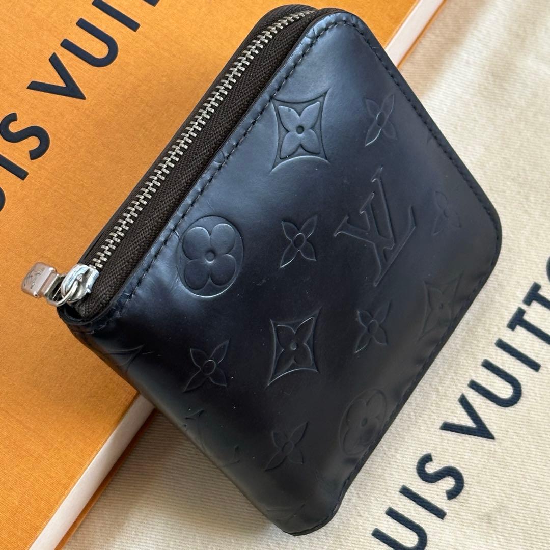 LOUIS VUITTON ポルトビエグラセ　二つ折りラウンドファスナー財布