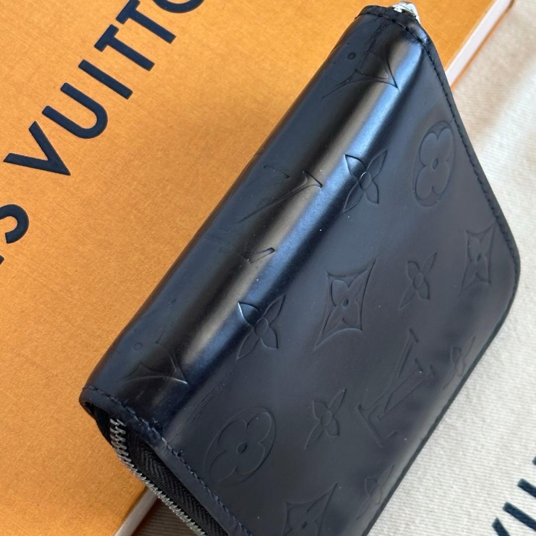 LOUIS VUITTON ポルトビエグラセ　二つ折りラウンドファスナー財布