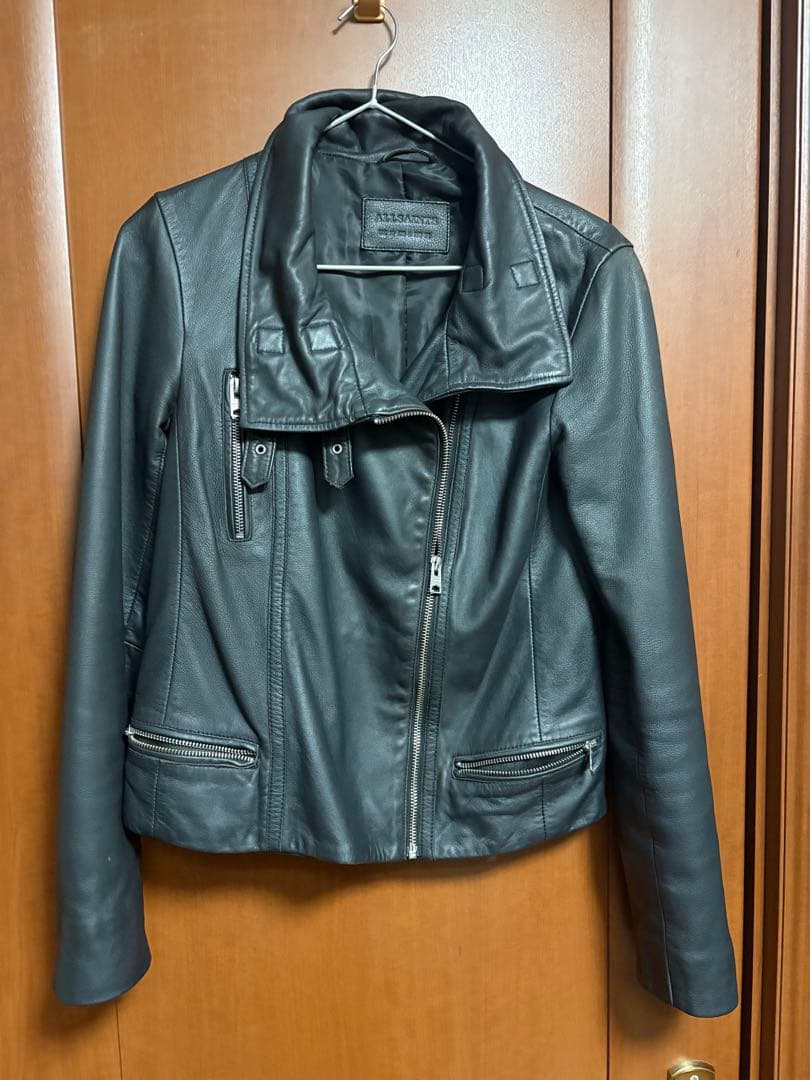 レザージャケット　タイト
