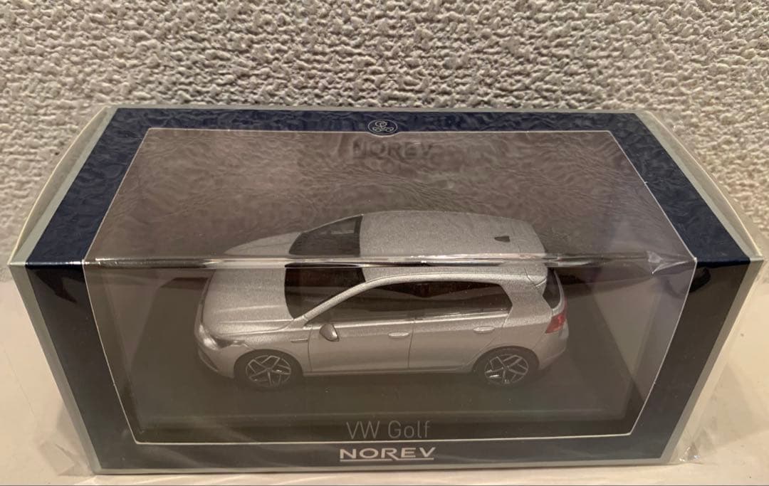 1/43 VW Golf シルバーメタリック2020MY