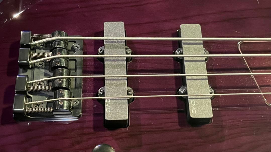 フェルナンデス FRB-75？ EMG搭載！