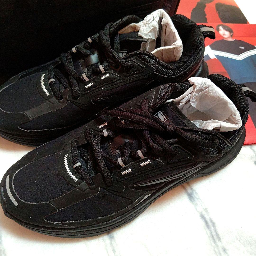 BTS FILA テテ スニーカー 防弾少年団 キム・テヒョン 靴 新品 非売品