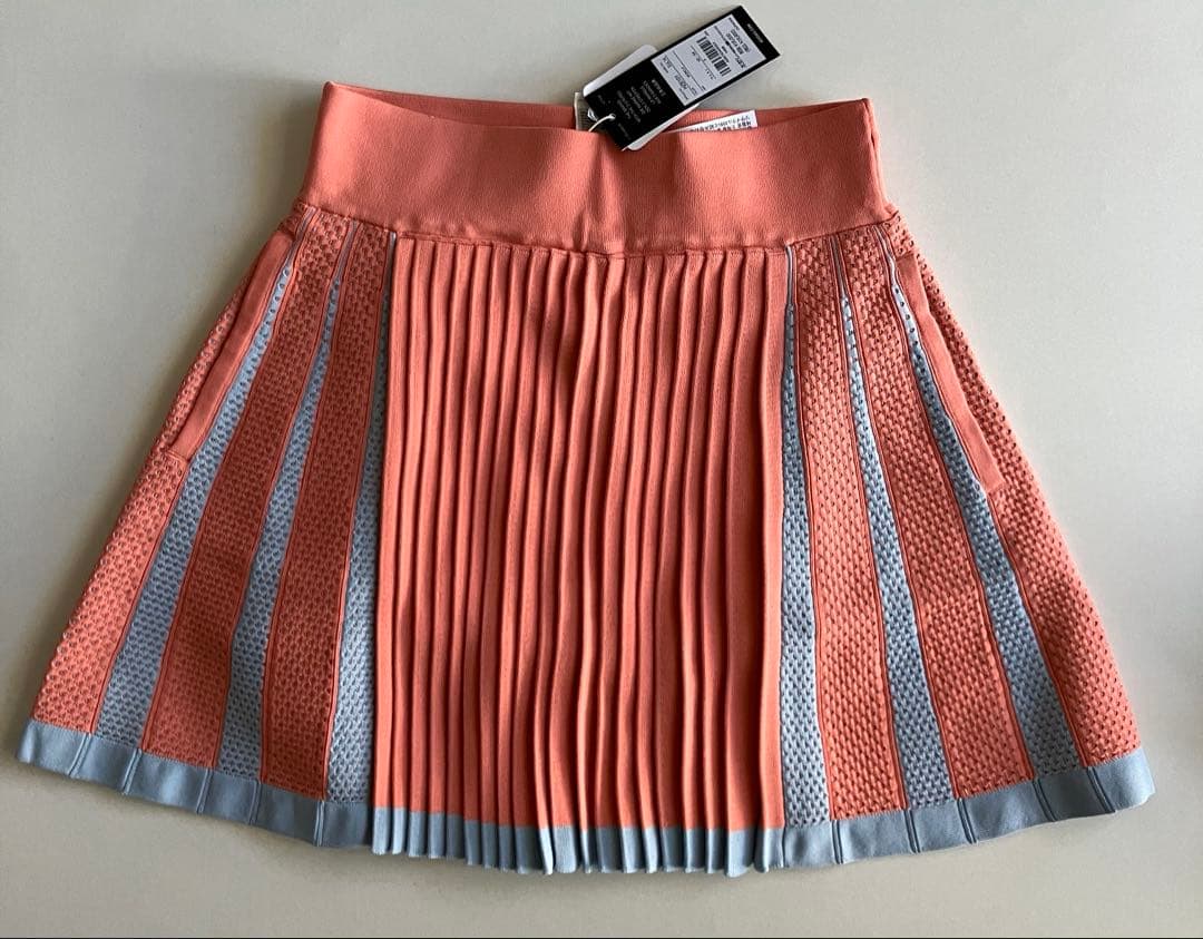 新品タグ付⛳️アディダスゴルフ激カワ　ニット&スカートセット　S