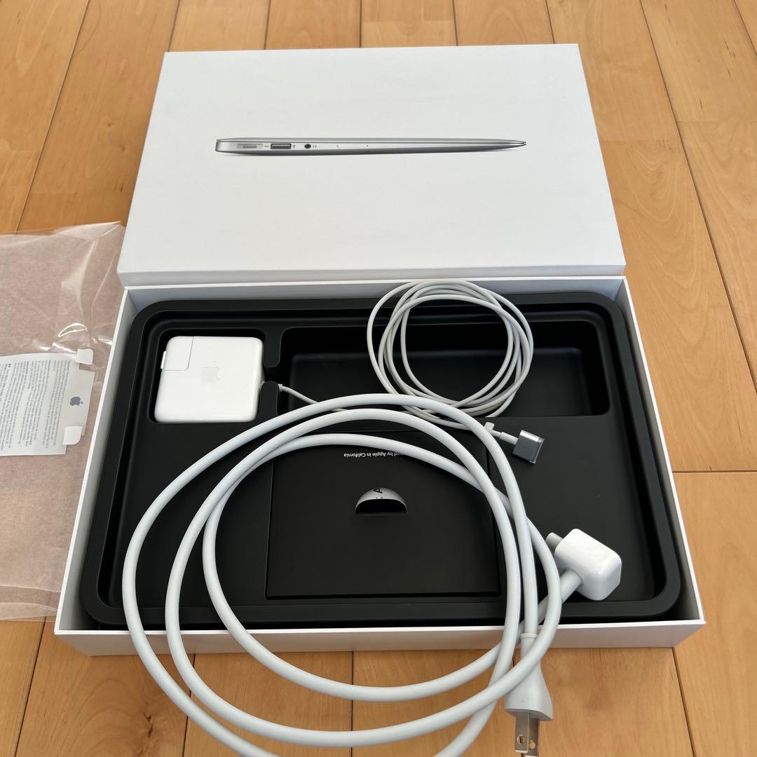 MacBook本体 MacBook Air 11 inch 2013