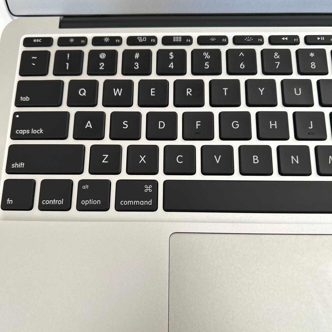 MacBook本体 MacBook Air 11 inch 2013