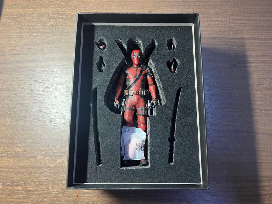 【限定】デッドプール風フィギュア1/12 Thunder Toys