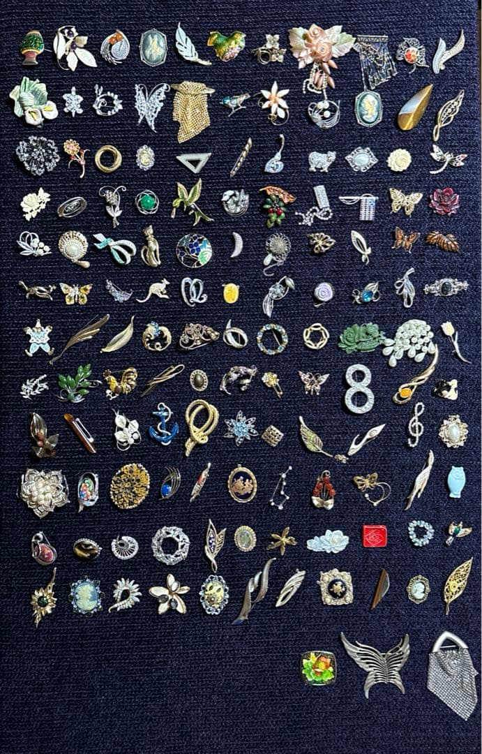 【vintage】多様なデザインのブローチセット　130点以上　まとめ売り