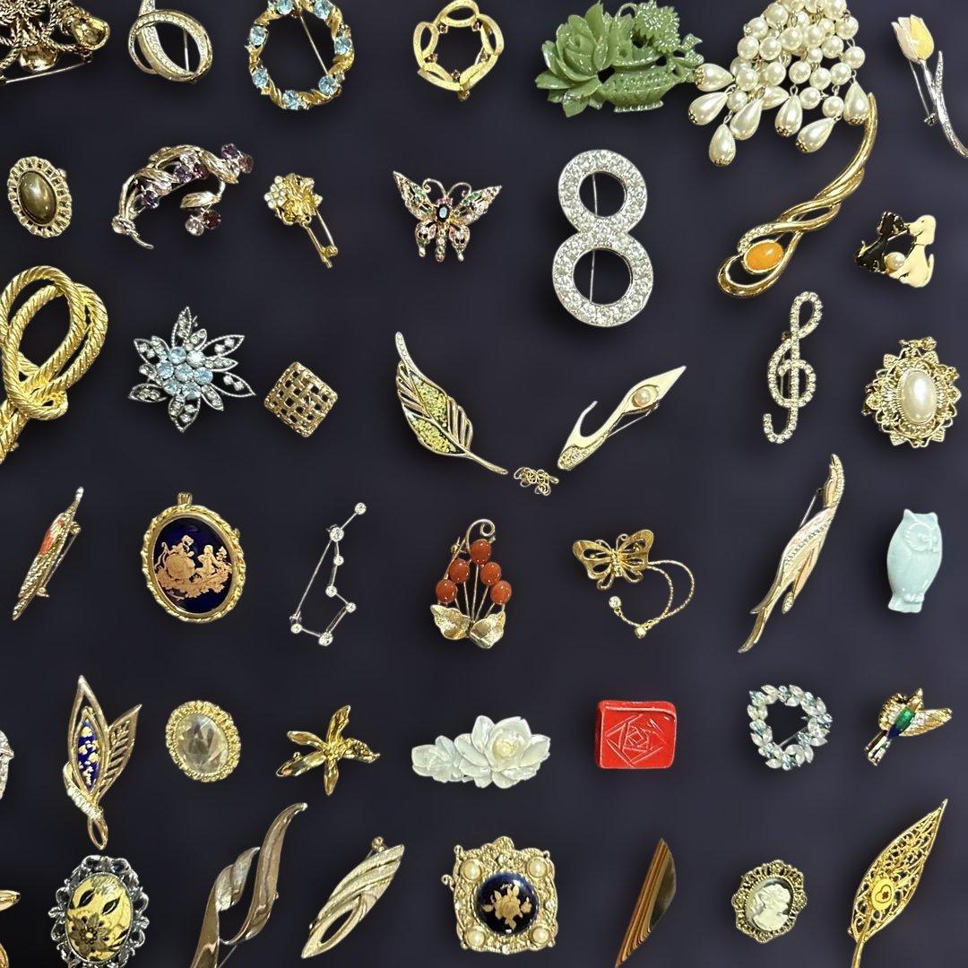 【vintage】多様なデザインのブローチセット　130点以上　まとめ売り