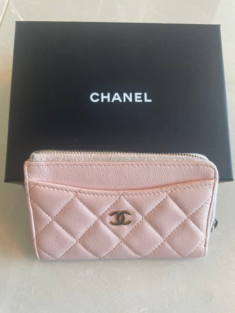 CHANEL ピンクレザー ケース
