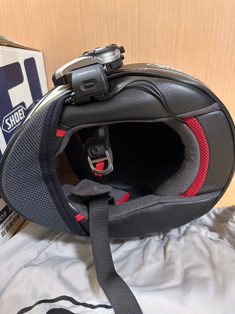 SENA 20S evo 観賞用ヘルメット付き