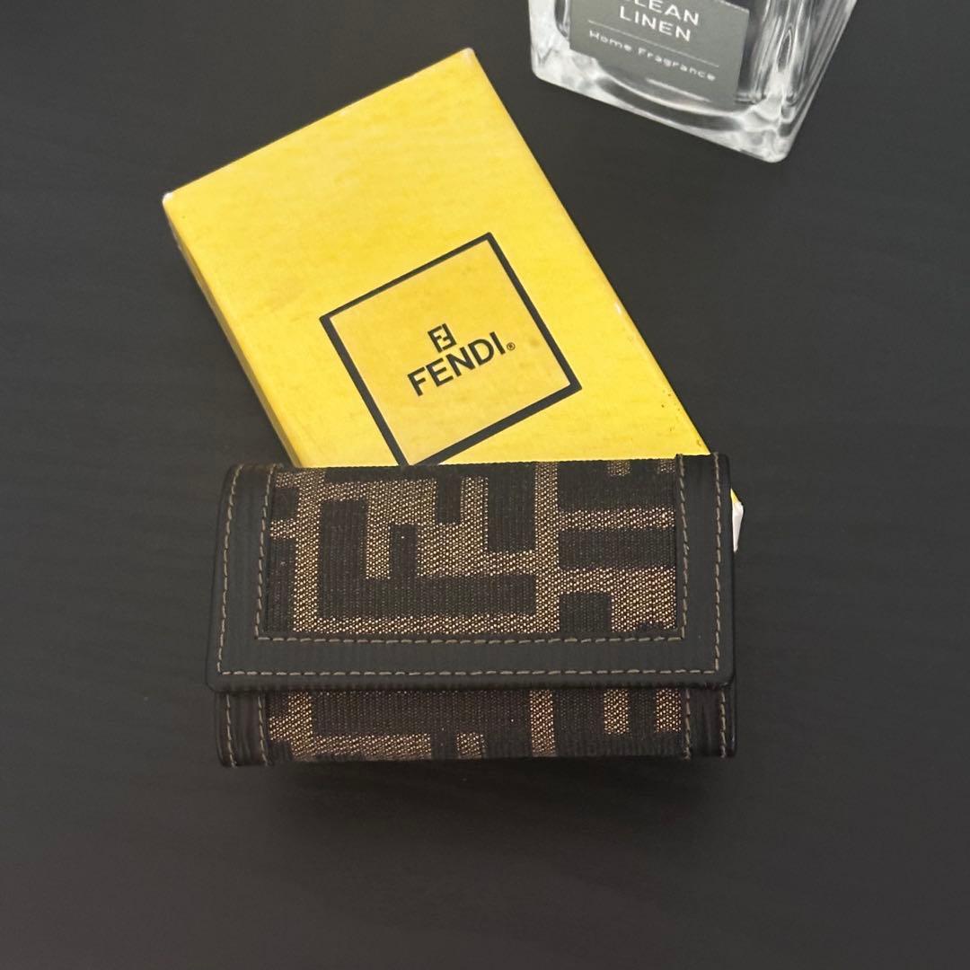 【未使用級】FENDI 6連 ズッカ柄 キーケース ブラウン