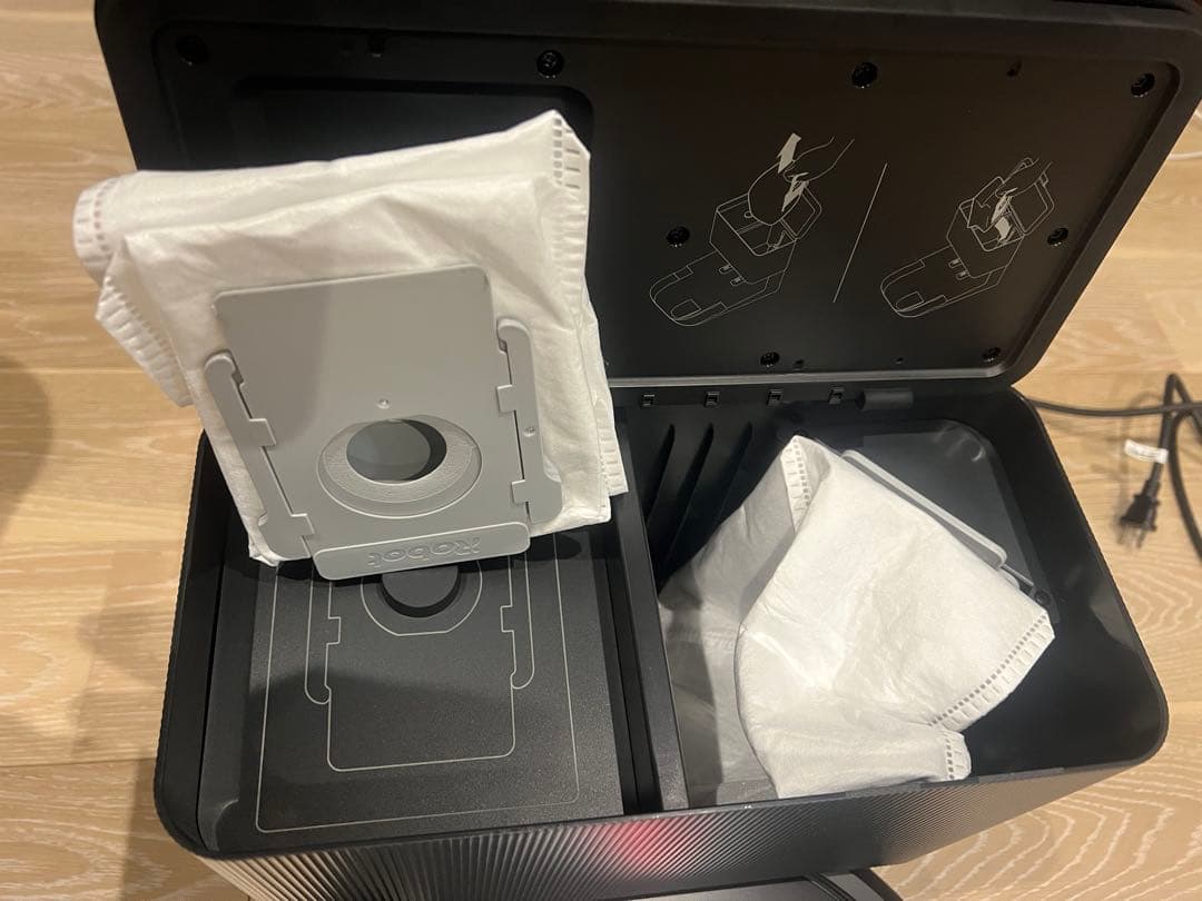 ロボット掃除機 iRobot ルンバj7+