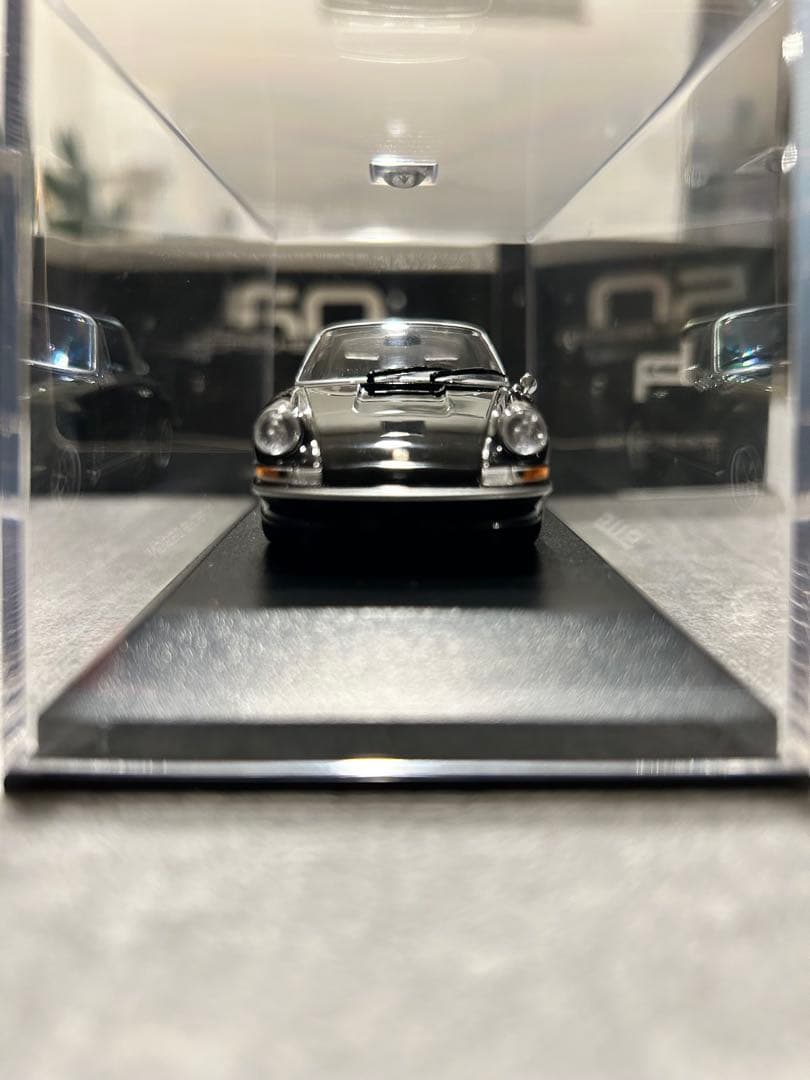 1/43 ミニチャンプス　ポルシェ911S タルガ 1972 50周年限定モデル
