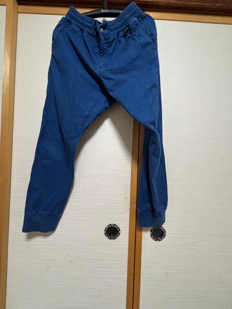 ルースイソンブラ　チノパン