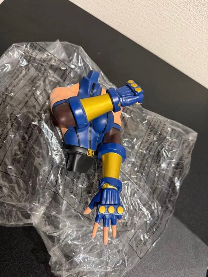 【謹賀新年セール】カプコン キャミィ 青 海外製 1/4 フィギュア 中古