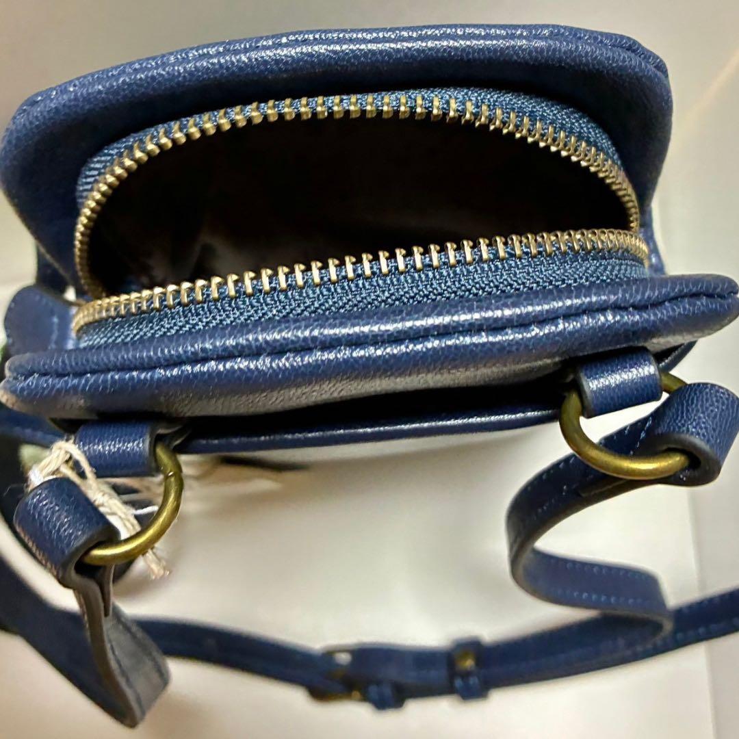 【新品・正規品】Dakota レザー スマホショルダー ネイビー