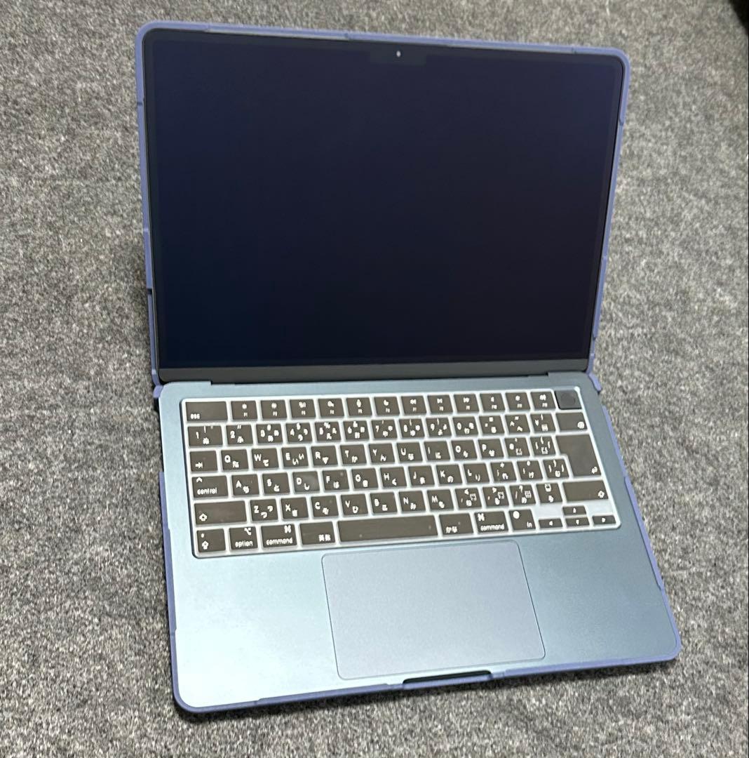 MacBook Air（M2チップ搭載）