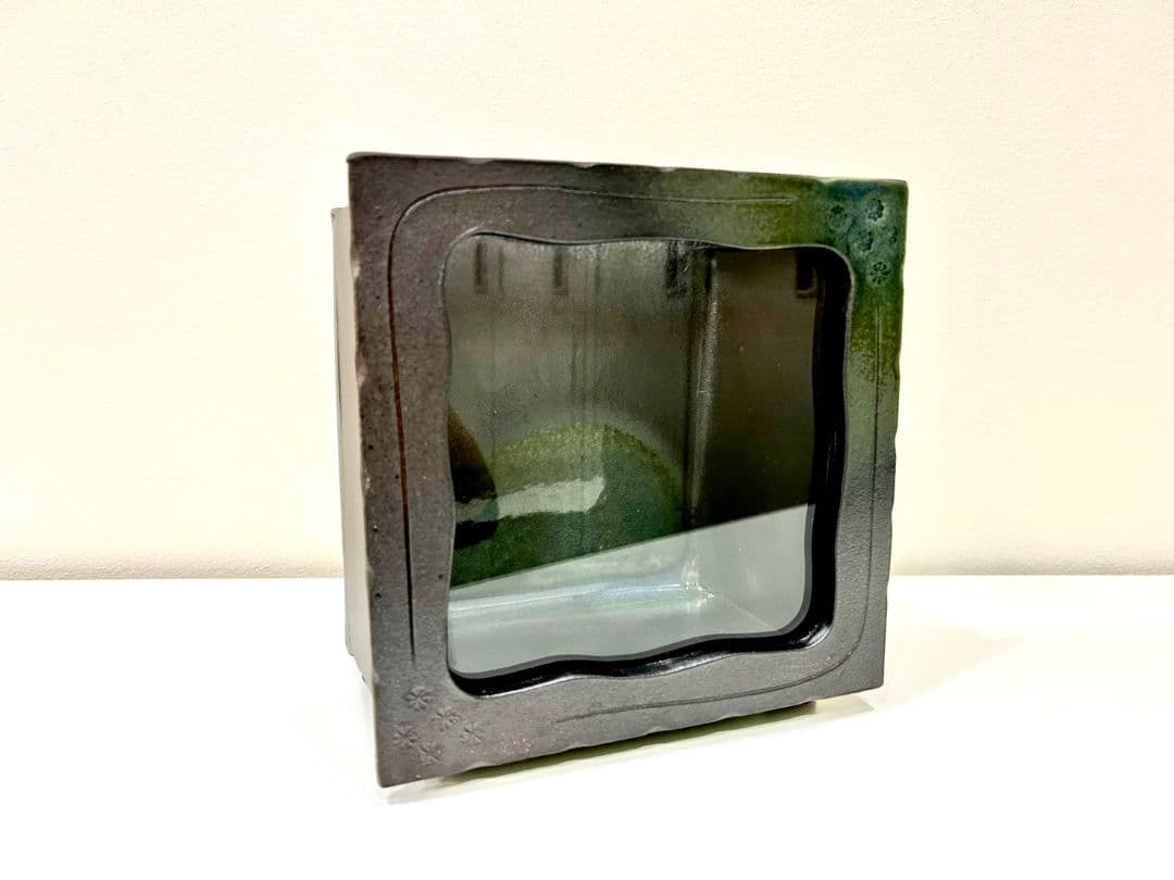 陶器製 四角形小型水槽 花模様付き