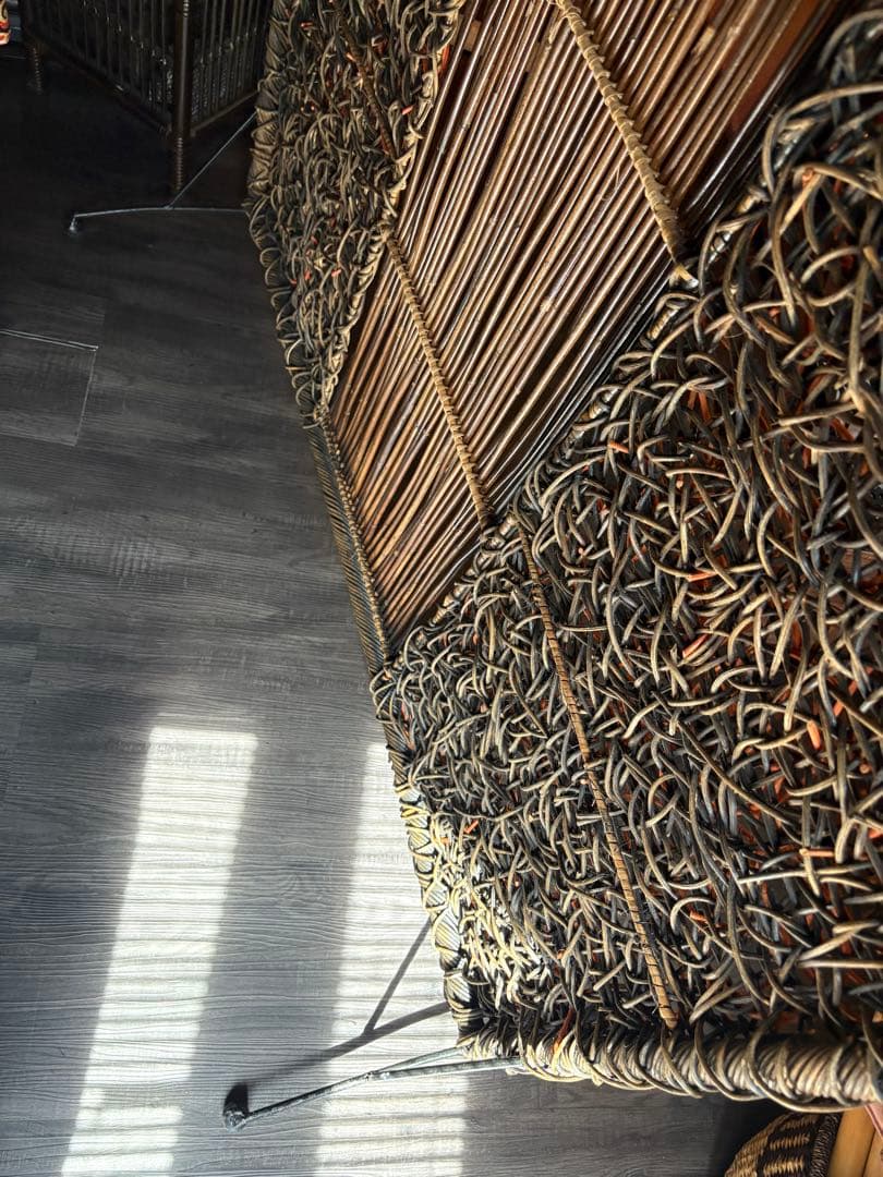 ラタンスクリーン　バリ家具　リゾートインテリア　間仕切り　アジアンパーテーション