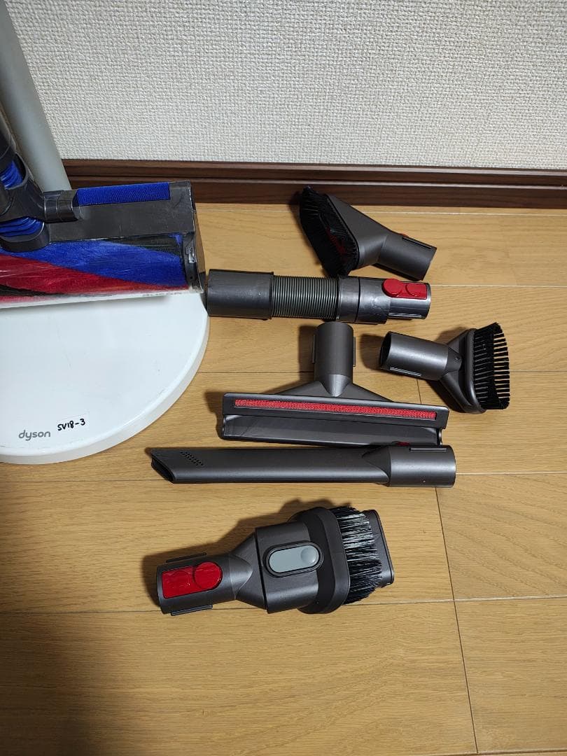 ダイソン★digital slim★SV18★バッテリー新品と同等★スタンド付3