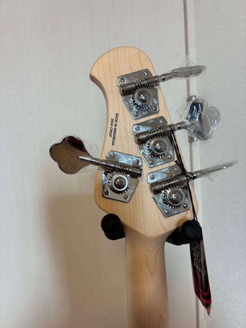 Sterling by Music Man Joe Dart エレキベース