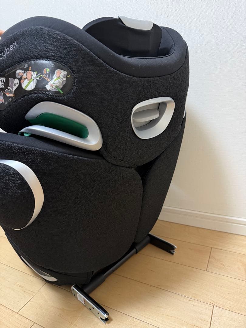 Cybex platinum チャイルドシート　SOLUTION Z-i-FIX