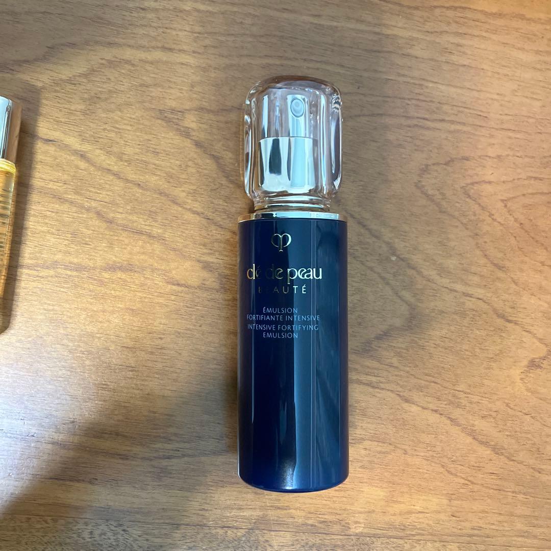 【3/2限定】クレ・ド・ポー エマルションアンタンシヴn 本体+トライアルセット