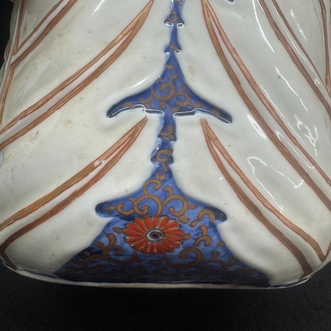 希少！！　古伊万里 火鉢　金襴手立体浮彫 染付