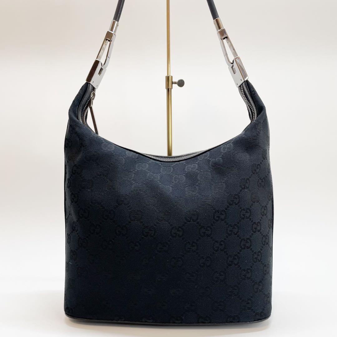 【美品】GUCCI ショルダーバッグ 肩掛け GG柄 ブラック レディース 伊製