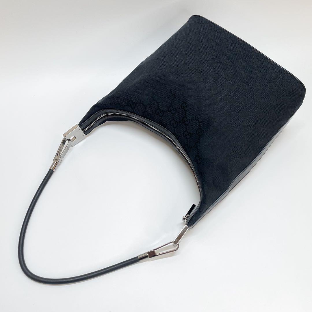 【美品】GUCCI ショルダーバッグ 肩掛け GG柄 ブラック レディース 伊製