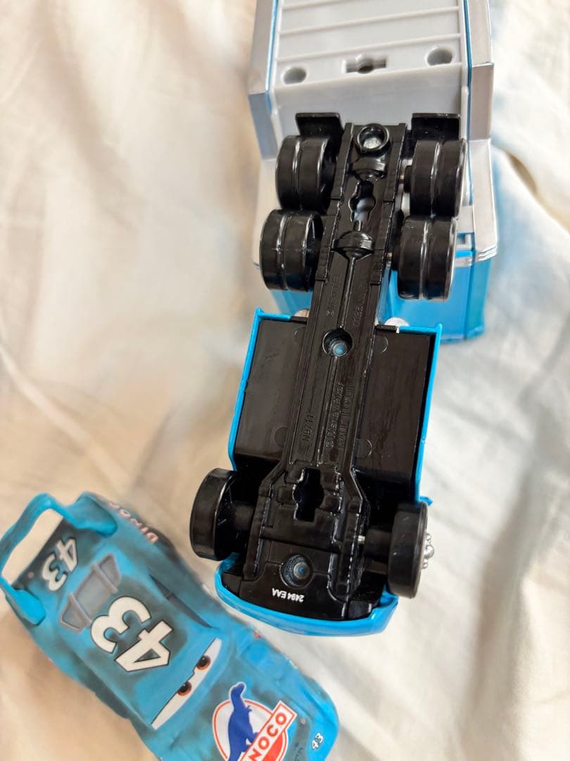 ダメージキング ダイナコ ハウラー DINOCO GLAY マテル社 カーズ