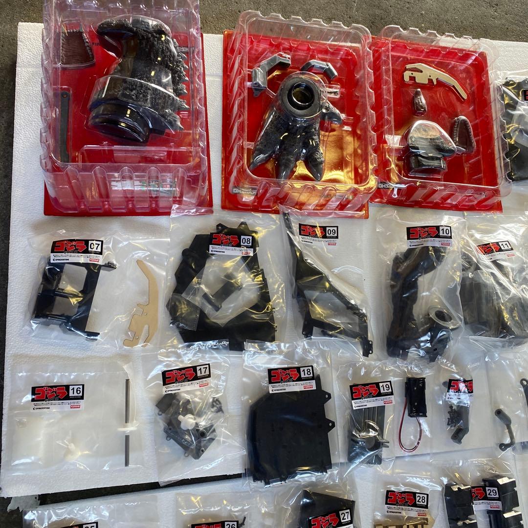 DeAGOSTINI ゴジラをつくる　全巻セット　1-100巻新品未使用